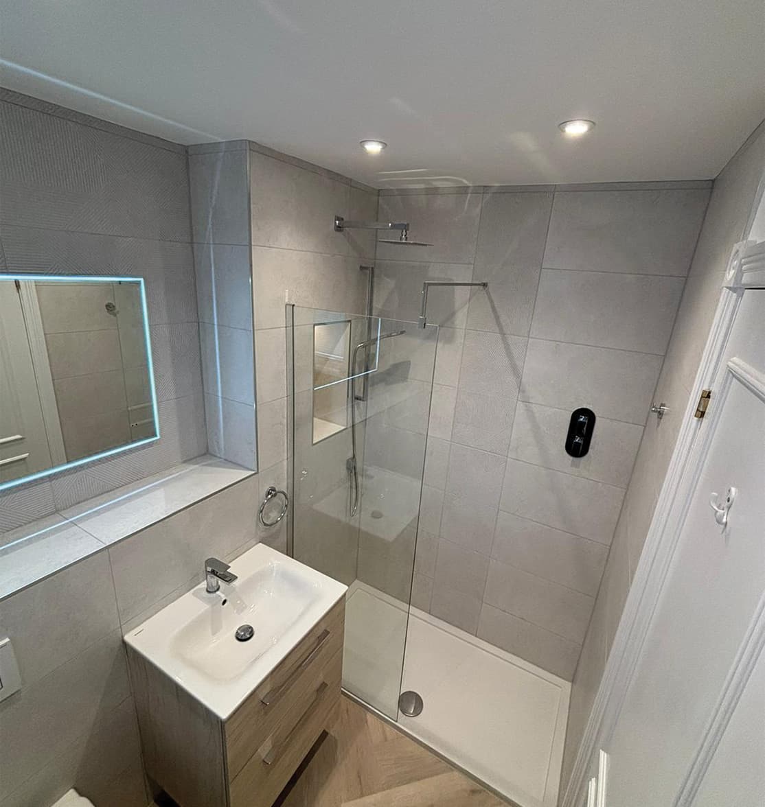We offer a comprehensive range of carpentry, joinery, and construction services tailored to your needs, with a focus on high-end finishes and full-scale domestic renovations.